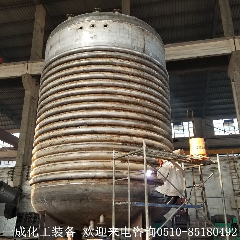 5a026131a12d8.jpg 35吨外半管反应釜半管焊接中.jpg